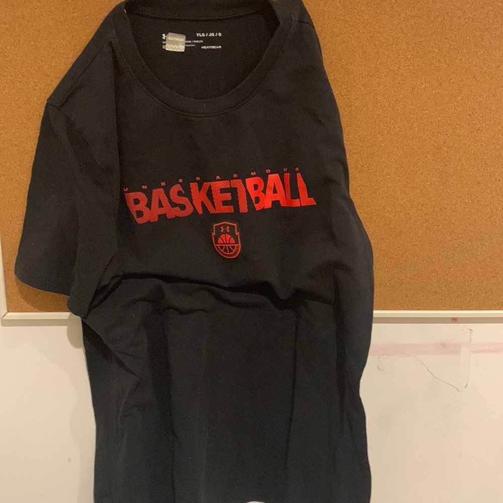 Basketball tee